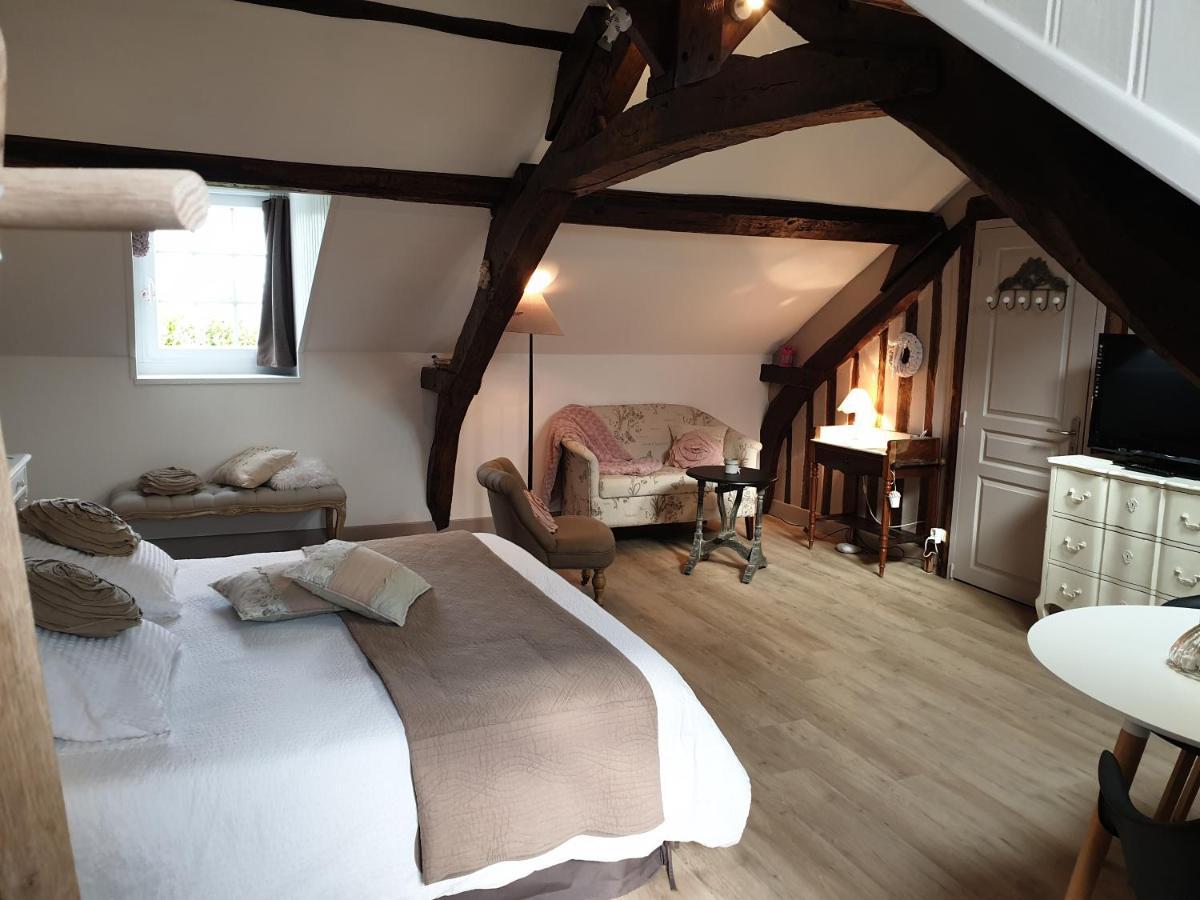 D'Anciennes "Chambres De Bonnes" Honfleur Exteriér fotografie